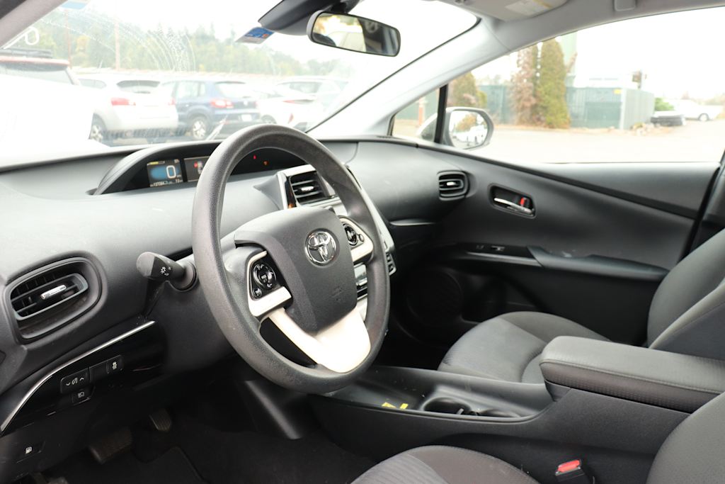 Thumbnail: 2017 Toyota Prius - 2