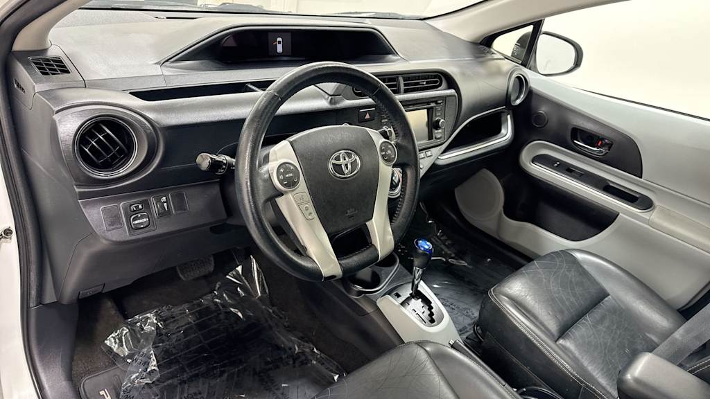 2014 Toyota Prius c Four 2