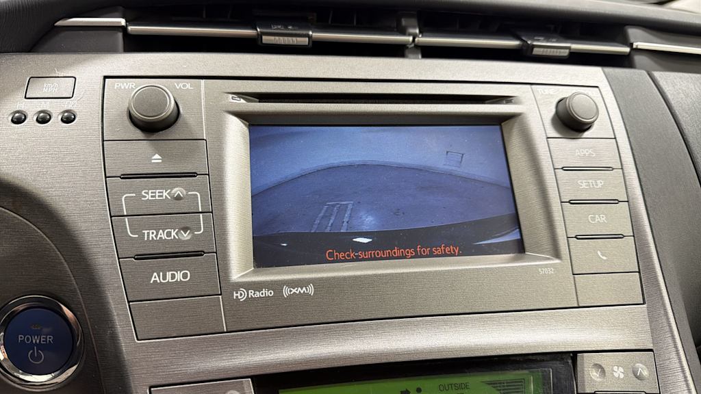 Thumbnail: 2015 Toyota Prius - 27