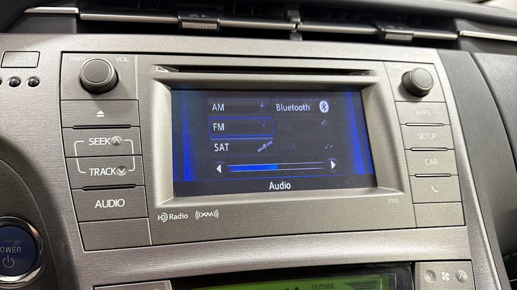 Thumbnail: 2015 Toyota Prius - 14