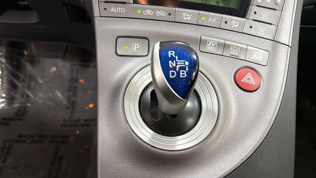 Thumbnail: 2015 Toyota Prius - 15