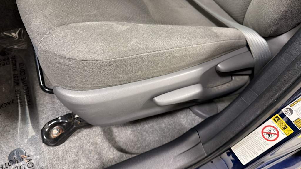 Thumbnail: 2015 Toyota Prius - 25