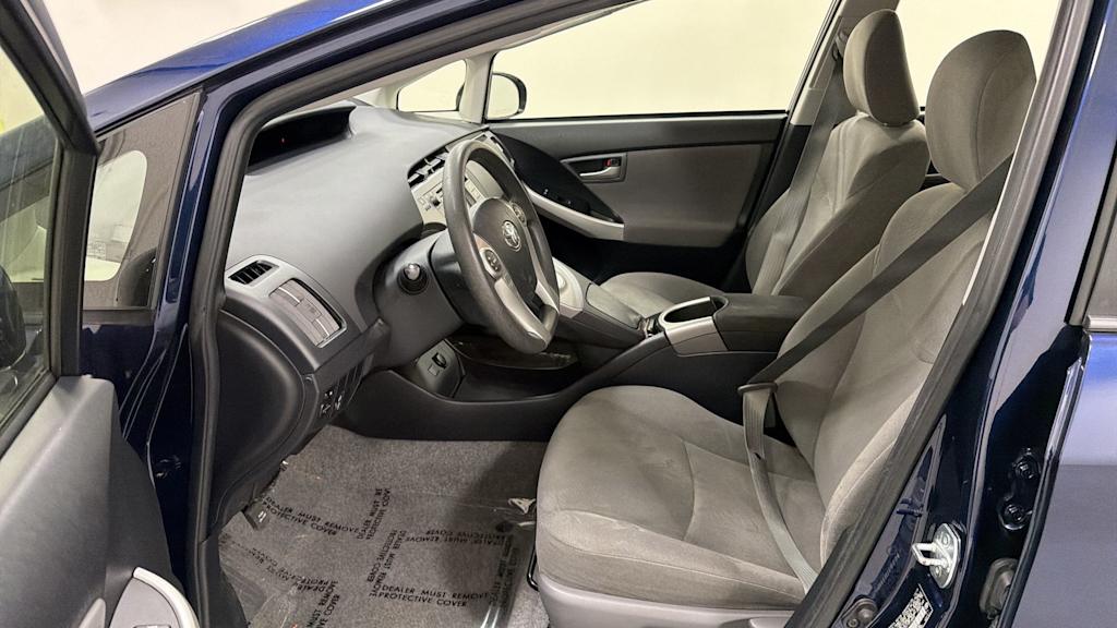 Thumbnail: 2015 Toyota Prius - 10