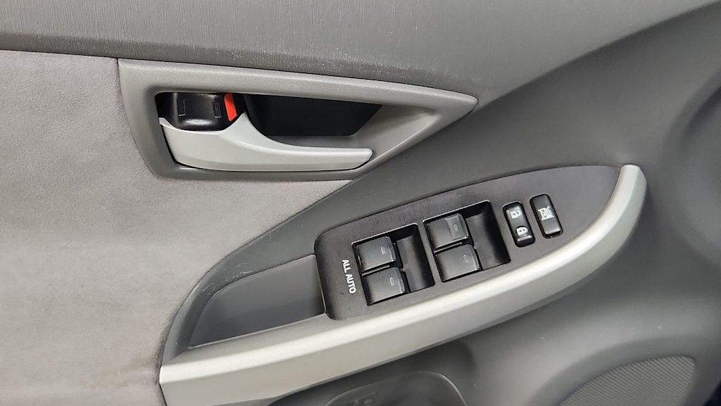 Thumbnail: 2010 Toyota Prius - 25
