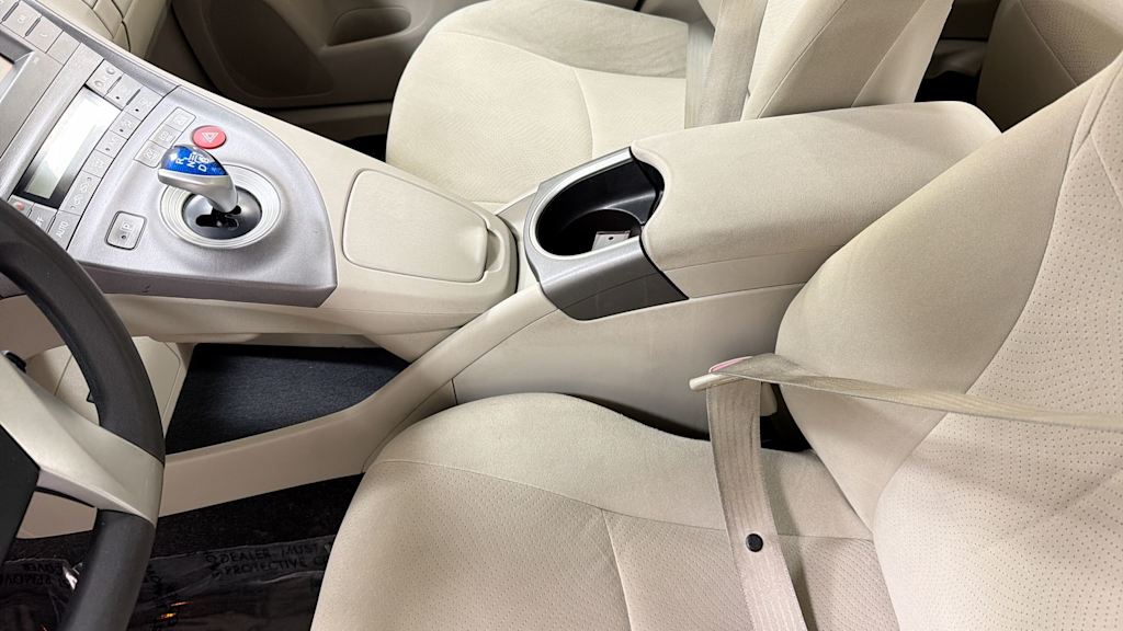 Thumbnail: 2013 Toyota Prius - 29