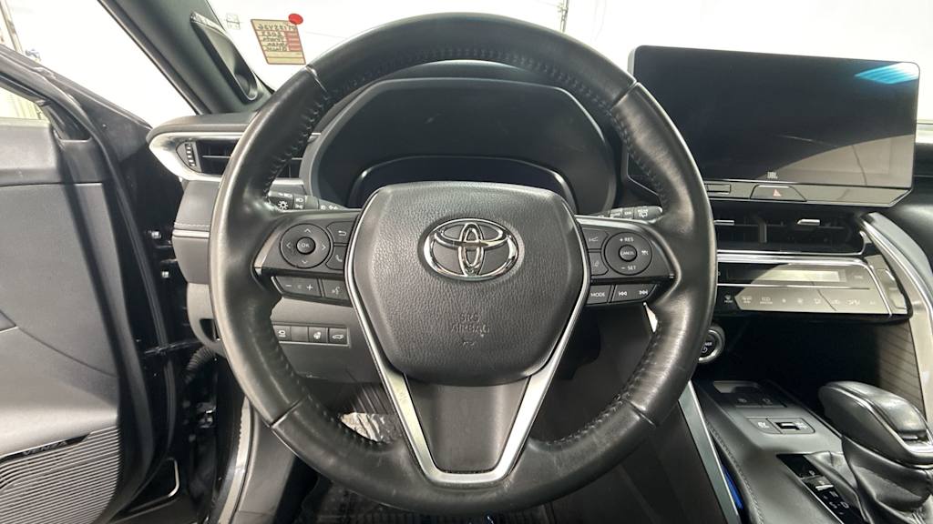 Thumbnail: 2023 Toyota Venza - 10