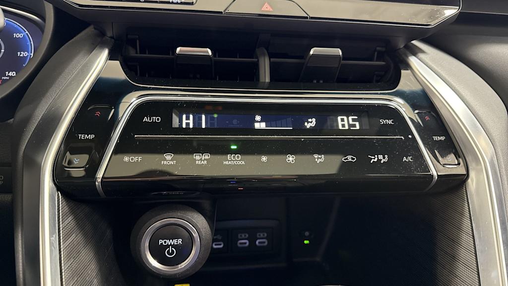 Thumbnail: 2023 Toyota Venza - 29