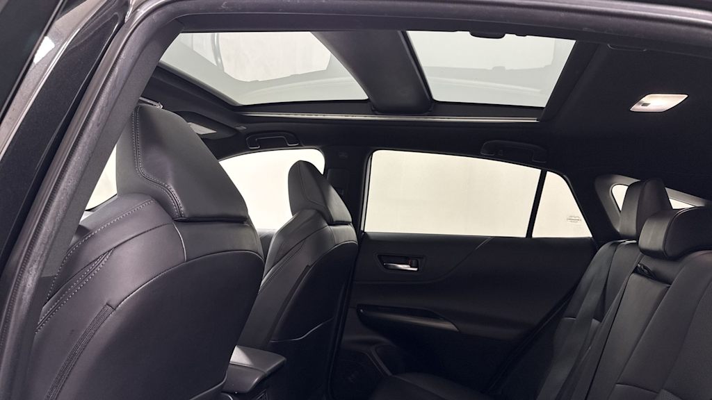 Thumbnail: 2023 Toyota Venza - 31