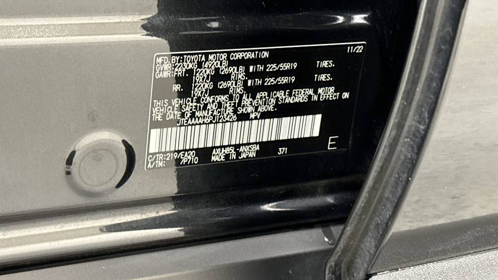 Thumbnail: 2023 Toyota Venza - 20