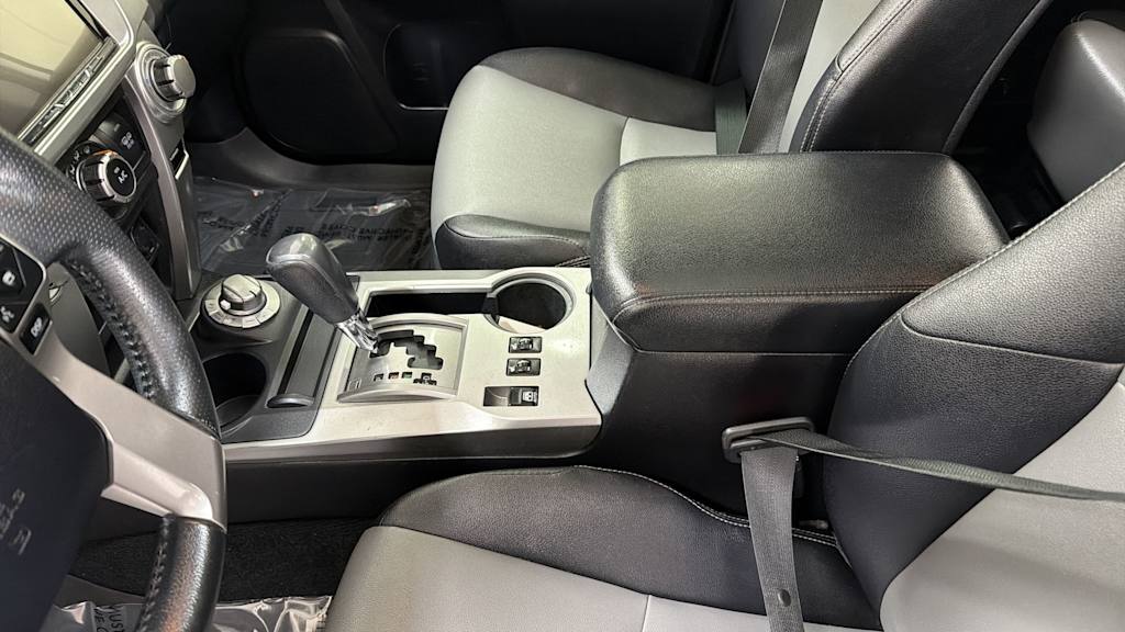 Thumbnail: 2015 Toyota 4Runner - 11