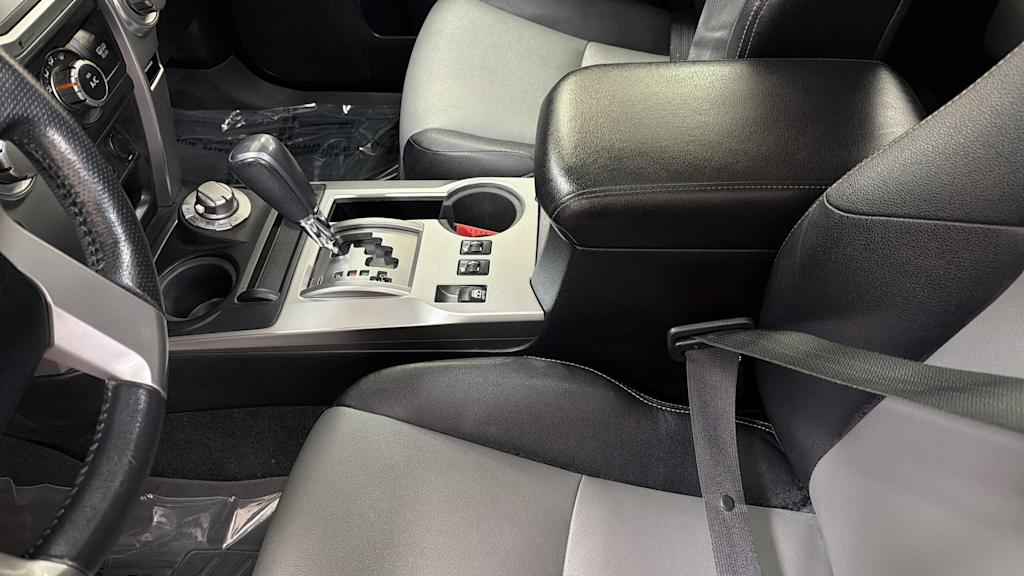 Thumbnail: 2016 Toyota 4Runner - 13