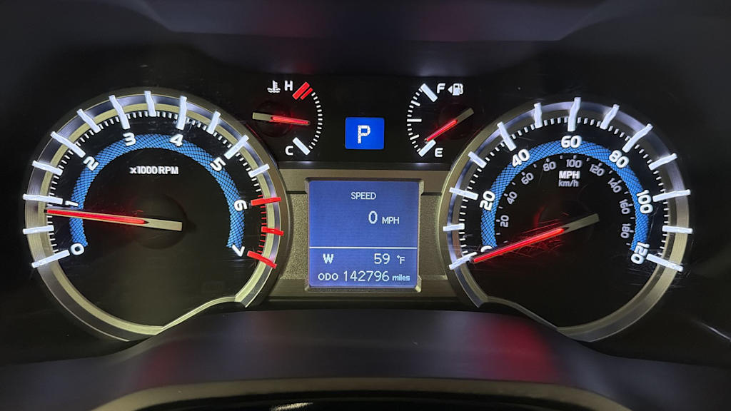 Thumbnail: 2016 Toyota 4Runner - 17