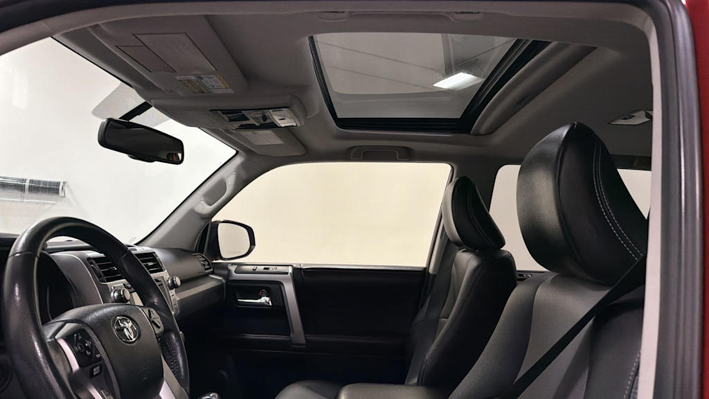 Thumbnail: 2016 Toyota 4Runner - 11