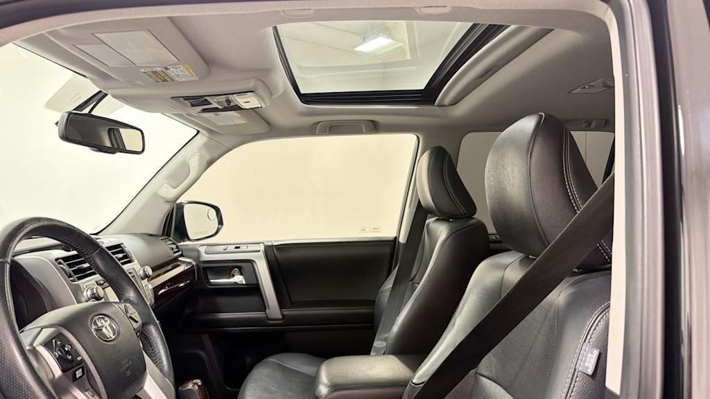 Thumbnail: 2015 Toyota 4Runner - 11