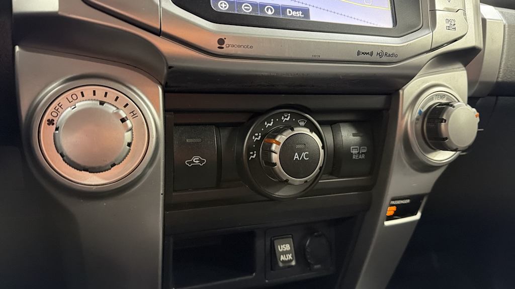 Thumbnail: 2016 Toyota 4Runner - 29