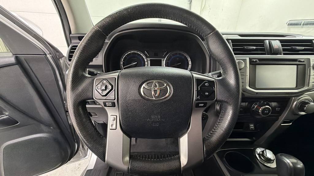 Thumbnail: 2016 Toyota 4Runner - 9