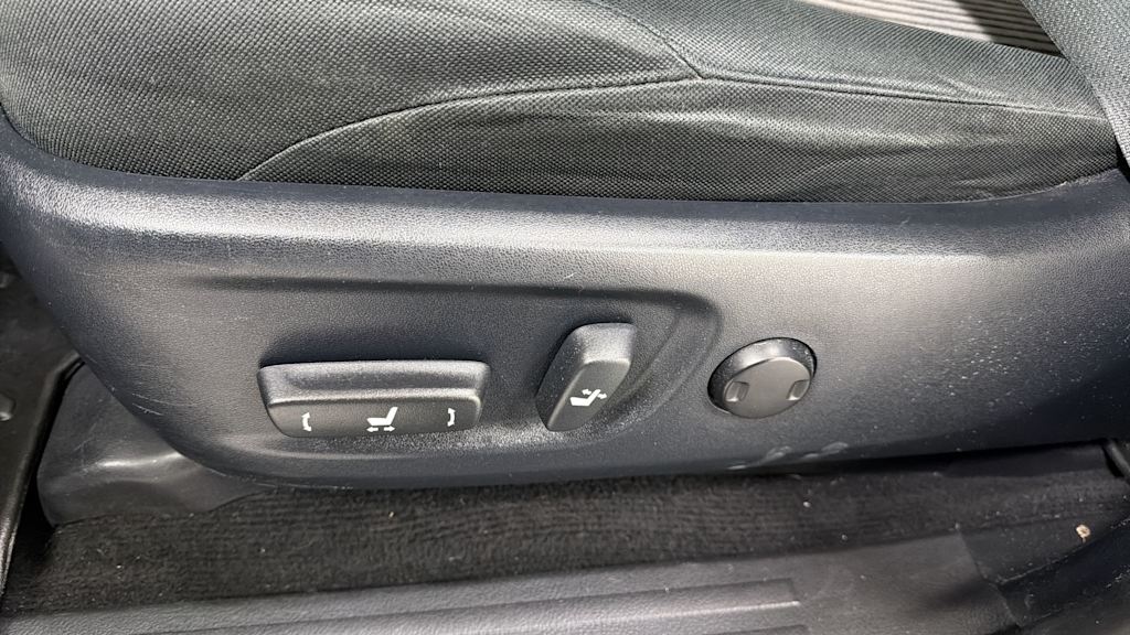 Thumbnail: 2016 Toyota 4Runner - 25