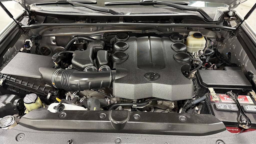 Thumbnail: 2016 Toyota 4Runner - 8