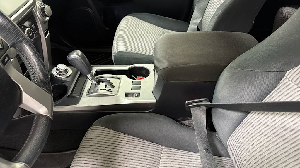 Thumbnail: 2016 Toyota 4Runner - 11