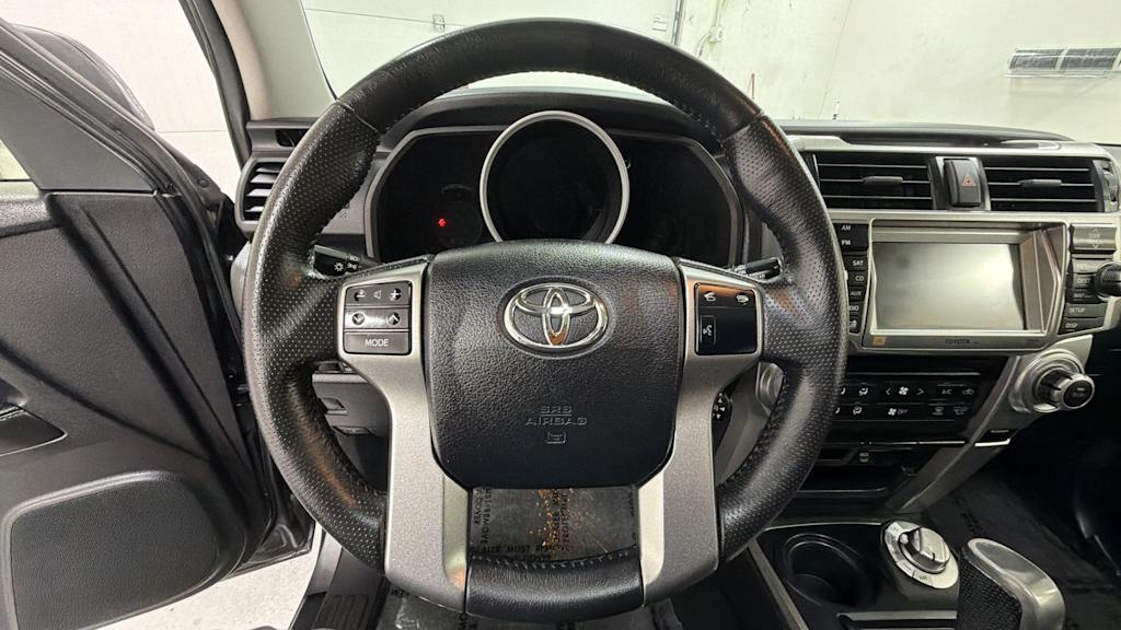 Thumbnail: 2012 Toyota 4Runner - 10