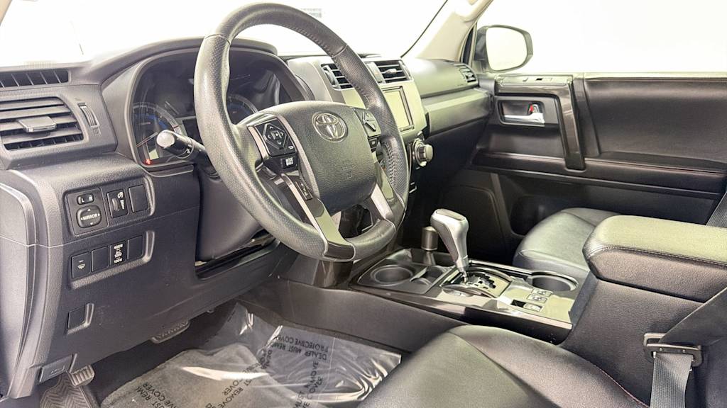 Thumbnail: 2016 Toyota 4Runner - 2
