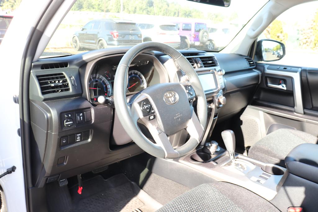 Thumbnail: 2016 Toyota 4Runner - 2