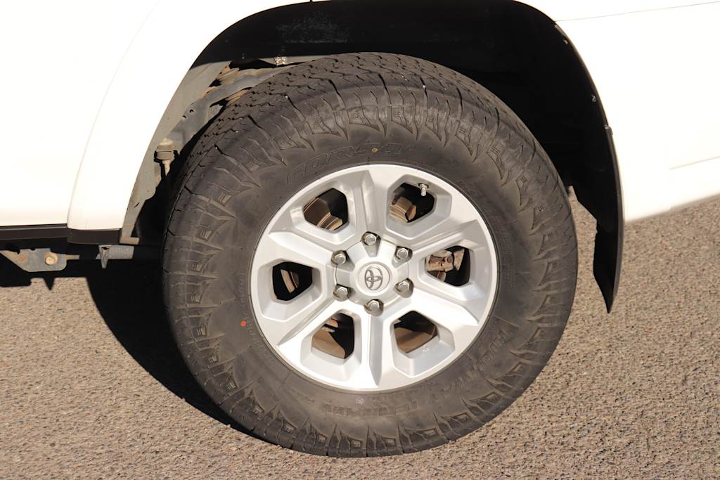 Thumbnail: 2016 Toyota 4Runner - 7