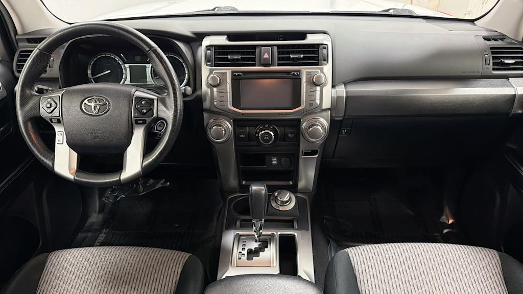 Thumbnail: 2016 Toyota 4Runner - 14