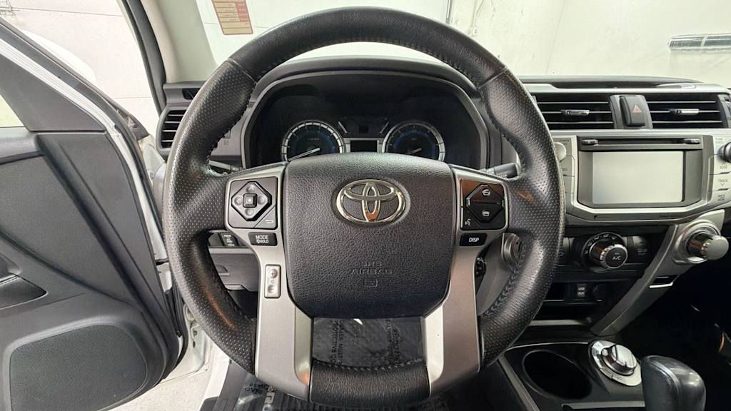 Thumbnail: 2016 Toyota 4Runner - 10