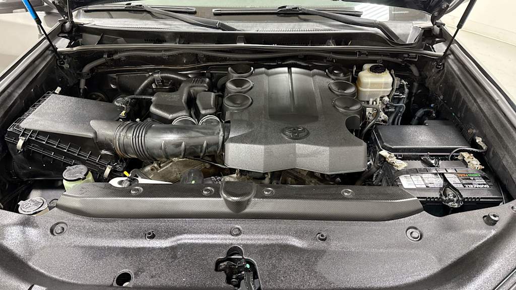 Thumbnail: 2010 Toyota 4Runner - 9
