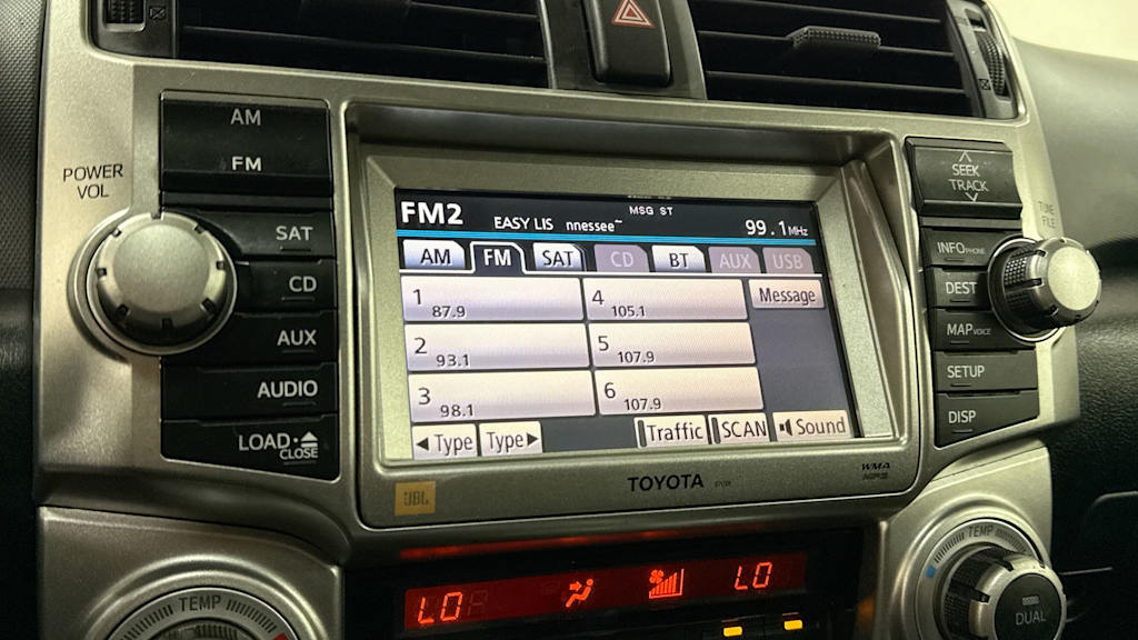 Thumbnail: 2010 Toyota 4Runner - 15