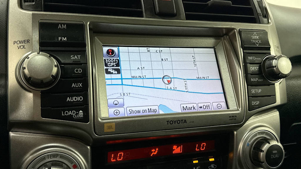 Thumbnail: 2010 Toyota 4Runner - 27