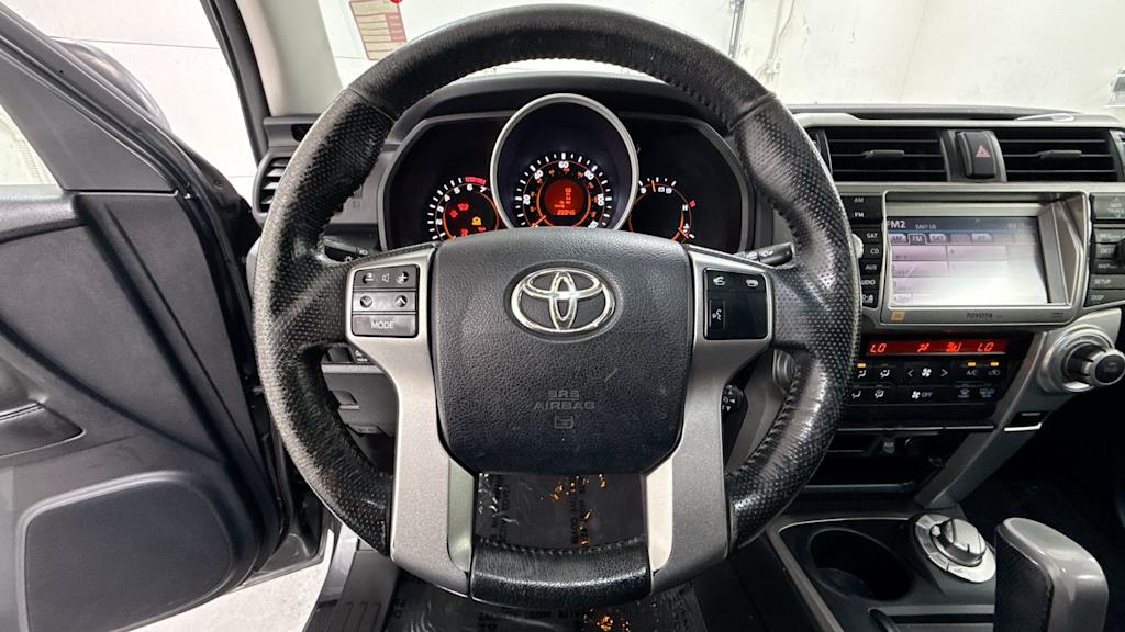 Thumbnail: 2010 Toyota 4Runner - 10