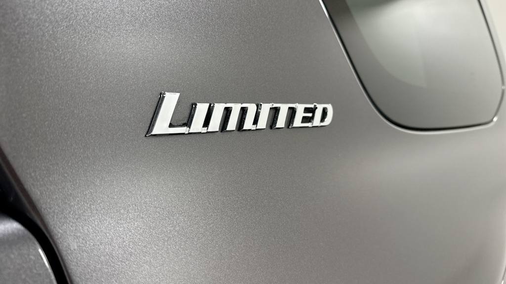 Thumbnail: 2010 Toyota 4Runner - 7