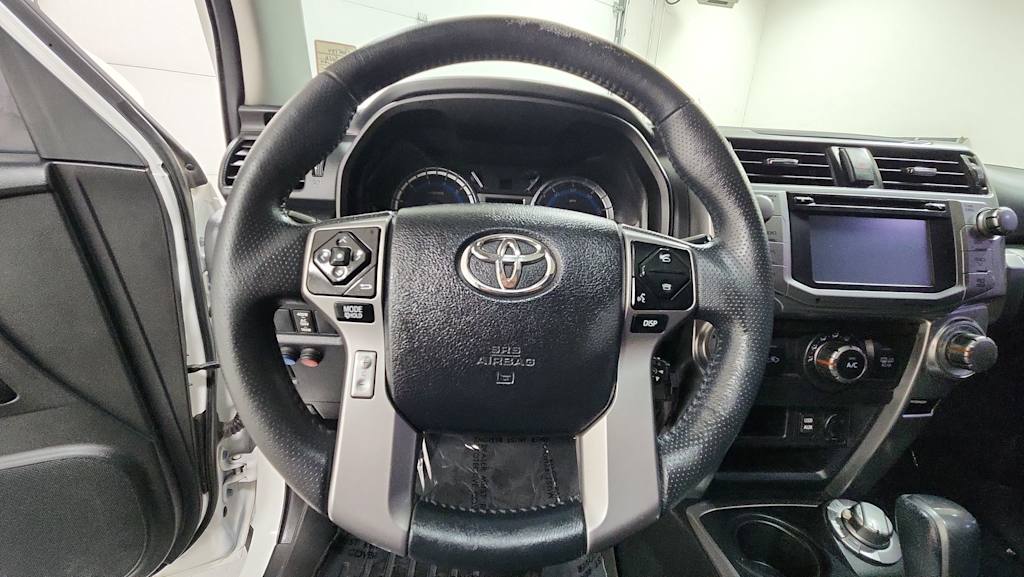 Thumbnail: 2016 Toyota 4Runner - 8