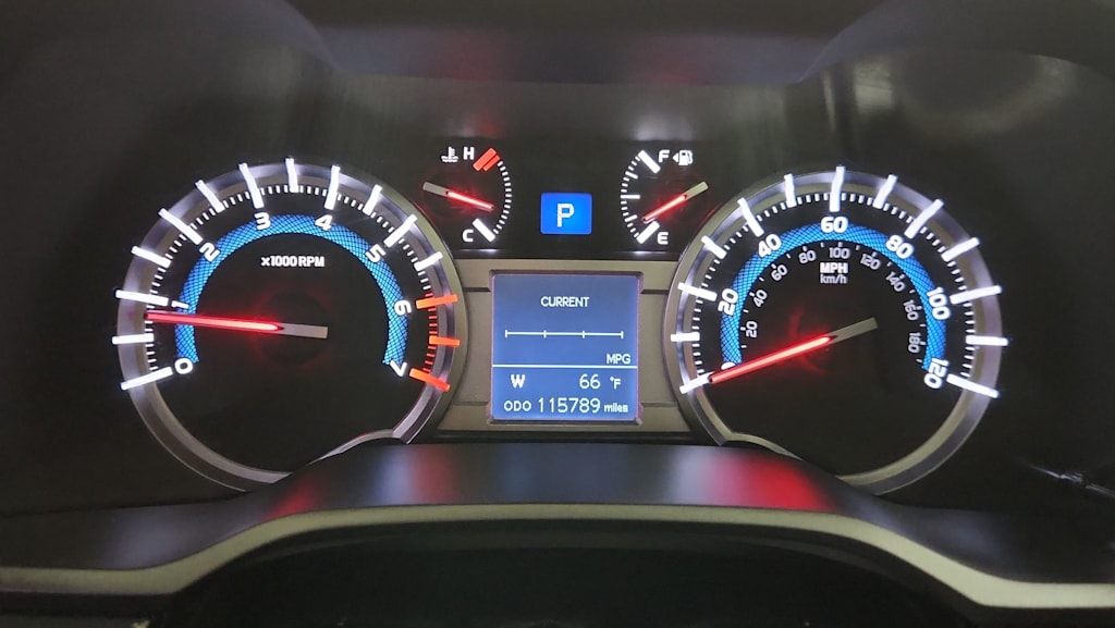 Thumbnail: 2016 Toyota 4Runner - 15