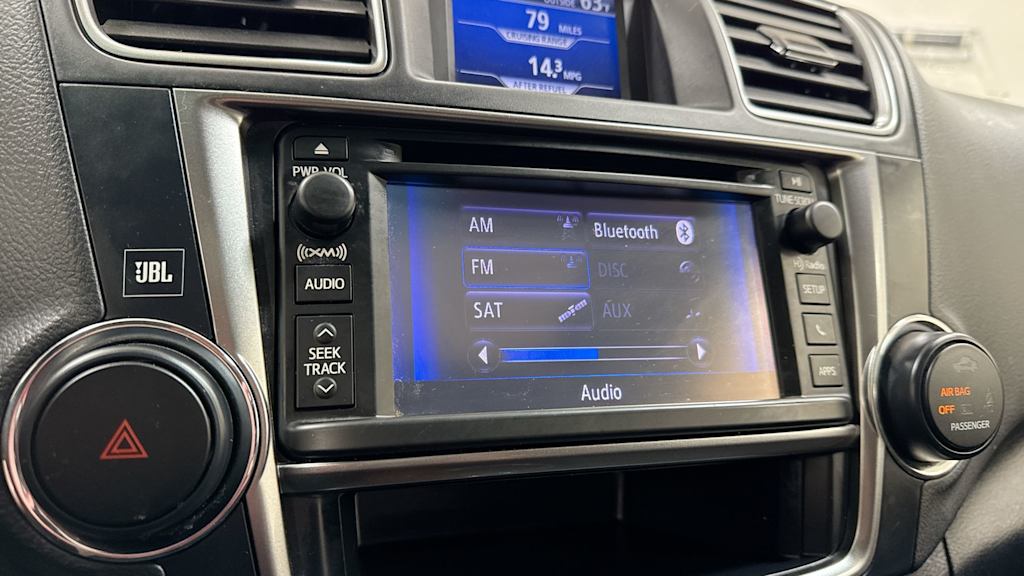 2013 Toyota Highlander Limited 15