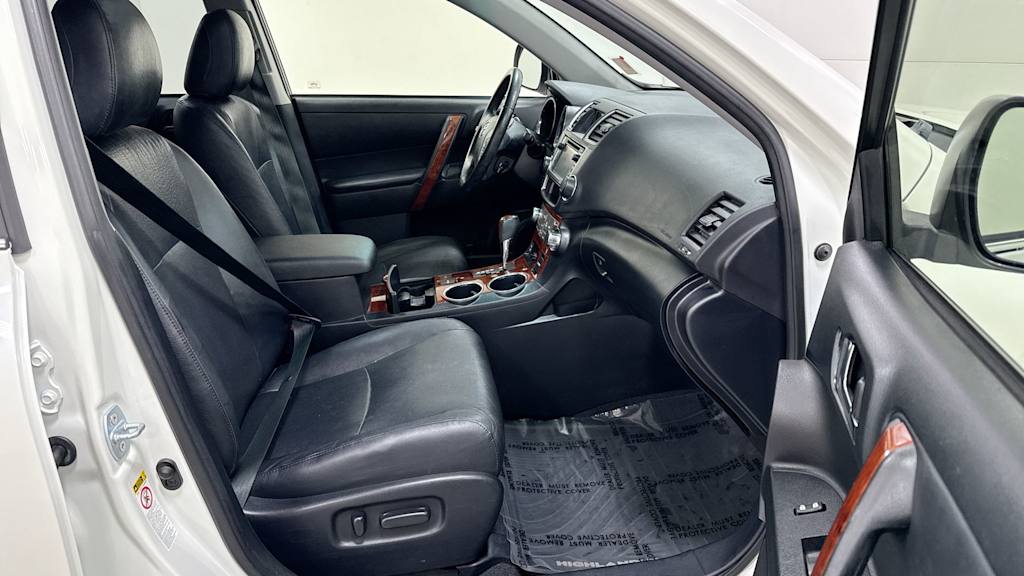 2013 Toyota Highlander Limited 11