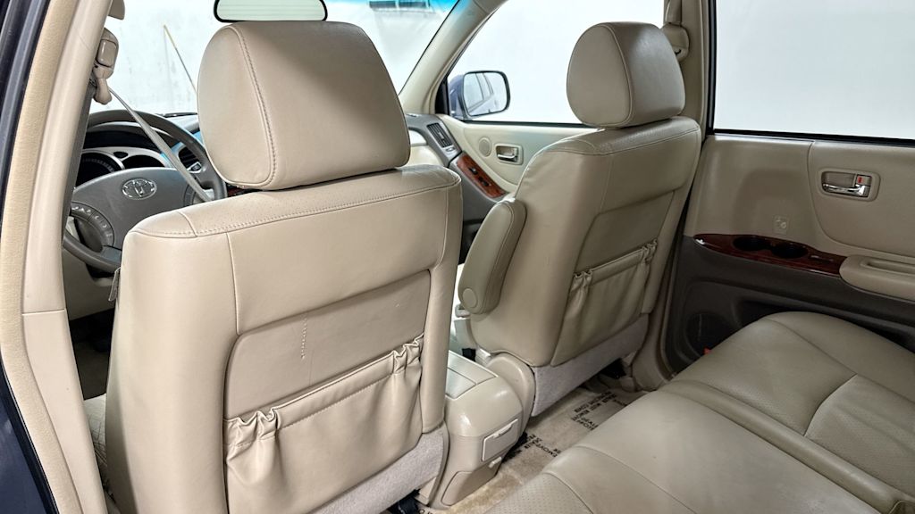 2006 Toyota Highlander Limited 31
