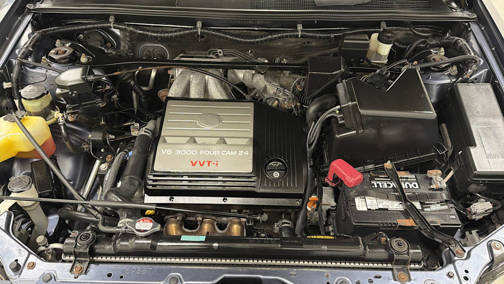 Thumbnail: 2003 Toyota Highlander - 8