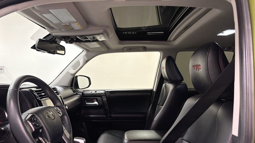 Thumbnail: 2022 Toyota 4Runner - 27