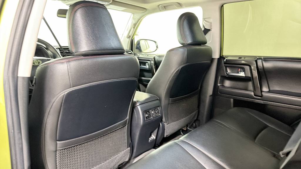 Thumbnail: 2022 Toyota 4Runner - 28