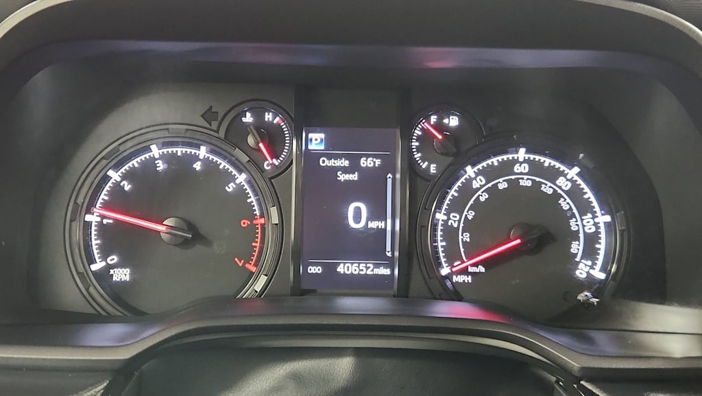 Thumbnail: 2021 Toyota 4Runner - 15