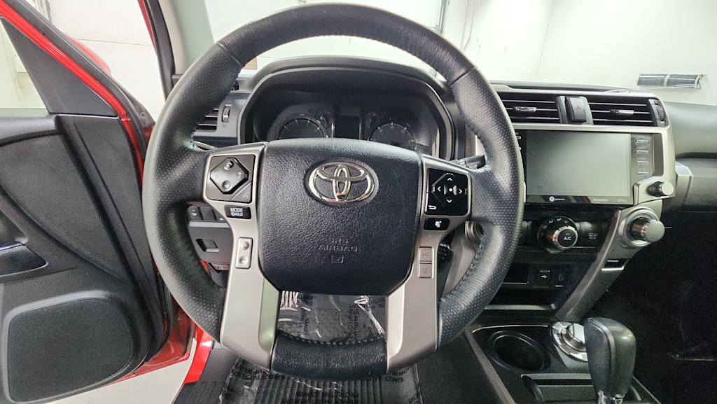 Thumbnail: 2021 Toyota 4Runner - 8