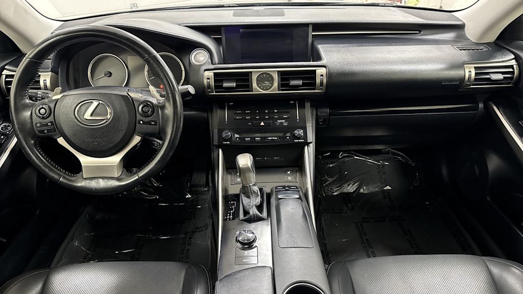 Thumbnail: 2014 Lexus IS - 14