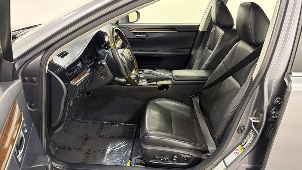 Thumbnail: 2014 Lexus ES - 11