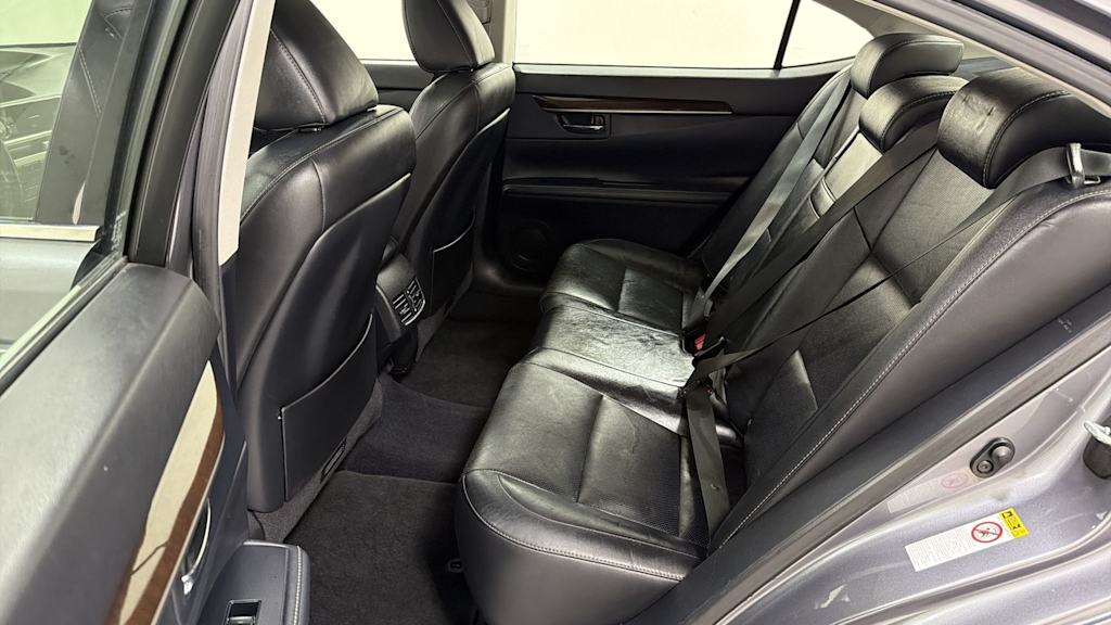 Thumbnail: 2014 Lexus ES - 13