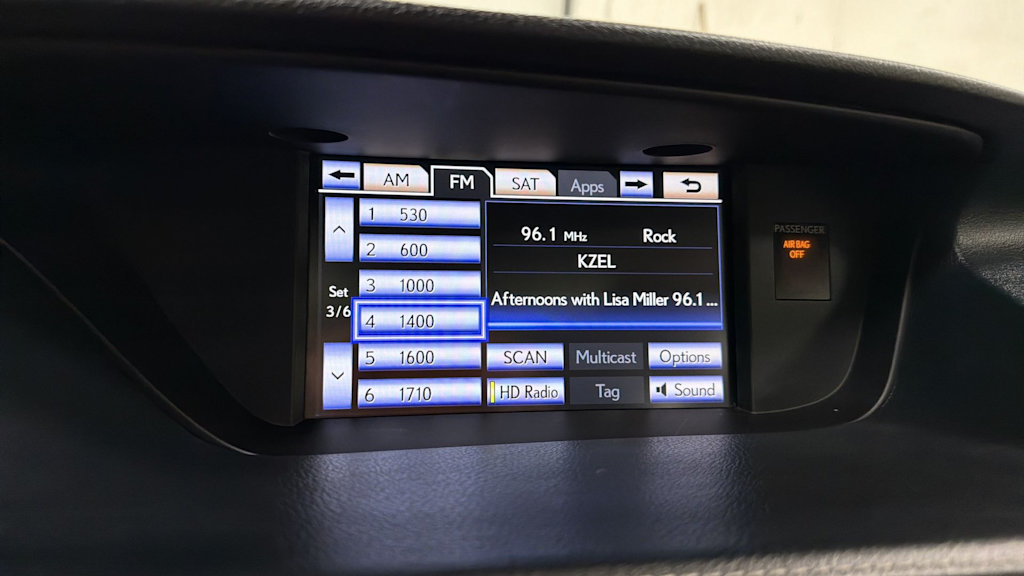 Thumbnail: 2014 Lexus ES - 16