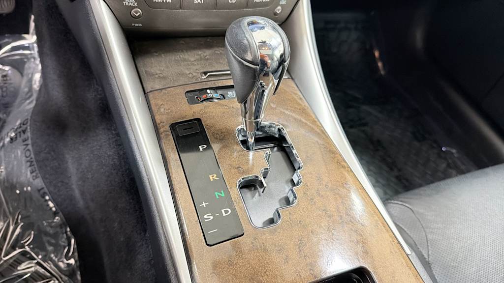 Thumbnail: 2012 Lexus IS - 15