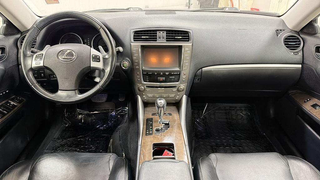 Thumbnail: 2012 Lexus IS - 13